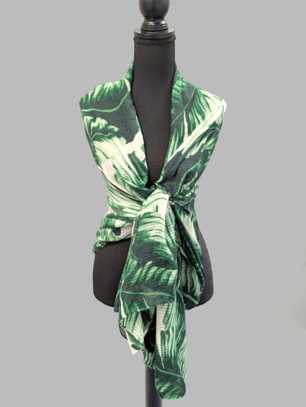 Francesca’s Tropical Palm Leaf Tassel Sarong Wrap Scarf One Size